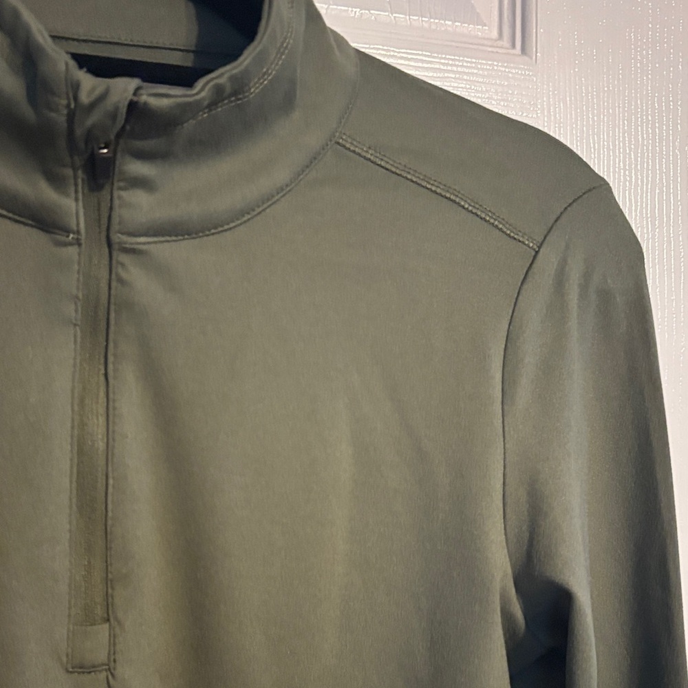 Feat long sleeve olive green unisex quarter zip size small NWOT - Picture 5 of 9